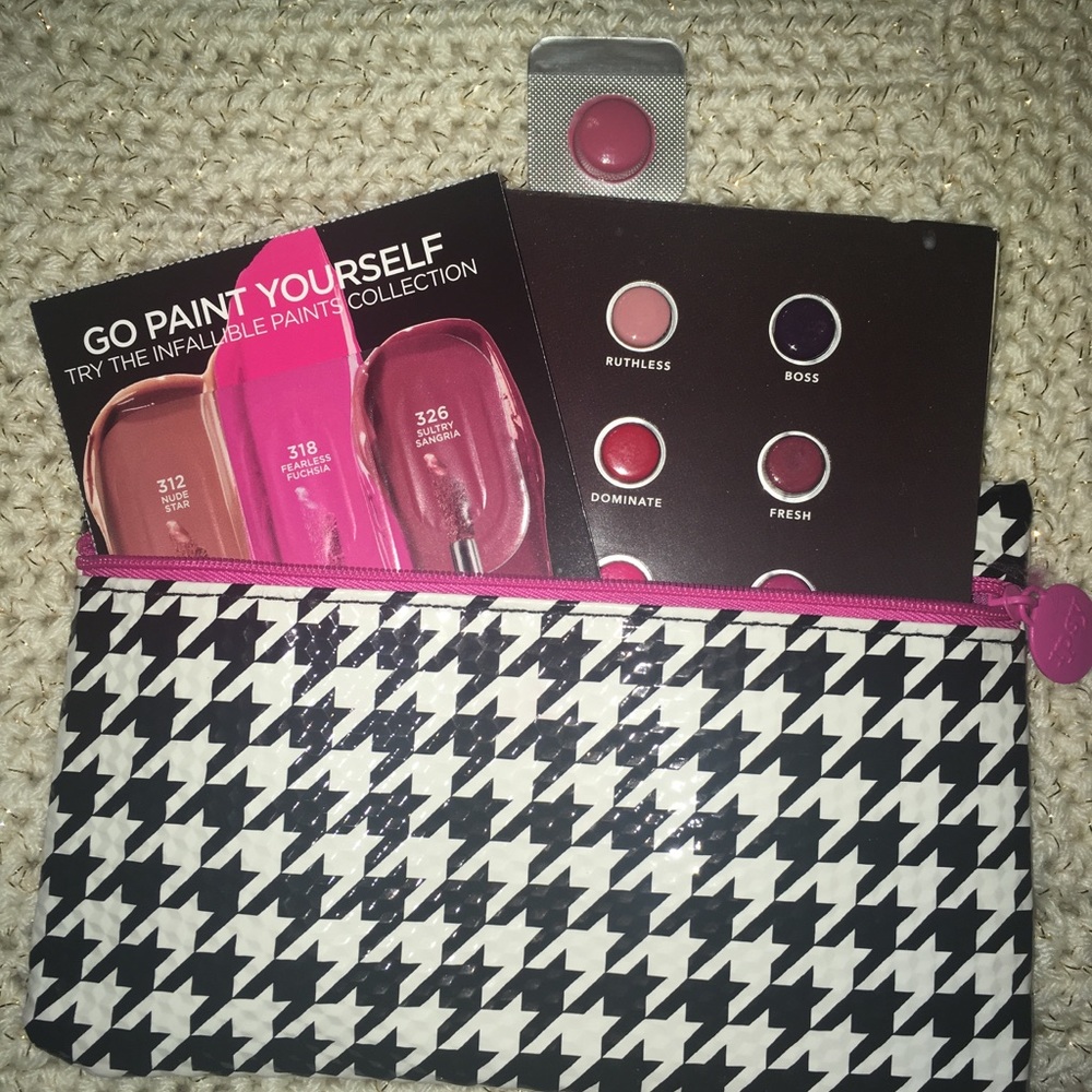 Houndstooth Ipsy Bag w/Lipstick Samples-New!